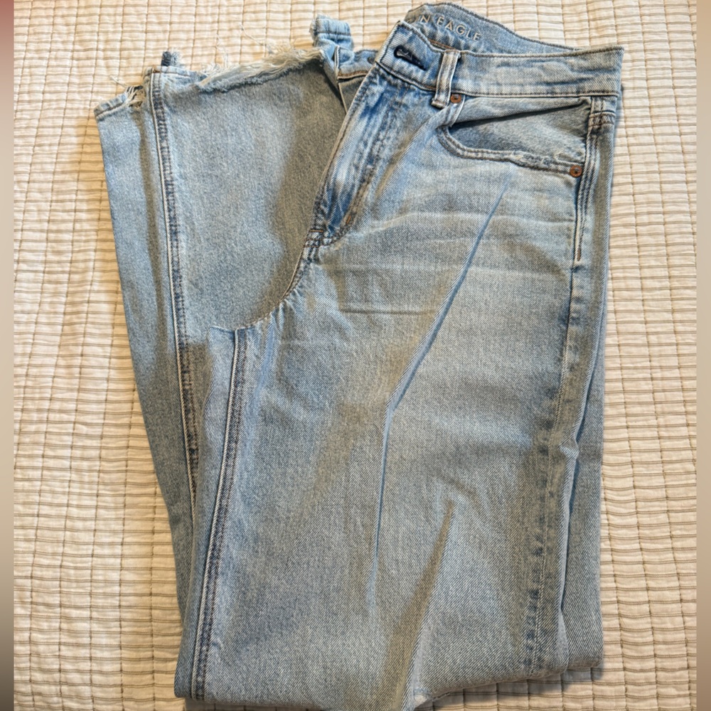American Eagle Outfitters Super High-Rise Baggy Straight Jeans - Light Blue